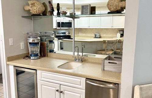 Orange Beach Condo | Phoenix West 907 Luxury Beachfront Condo w/Lazy River