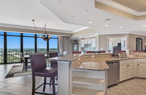 Orange Beach Condo | Phoenix West - Beachfront - Lazy river!