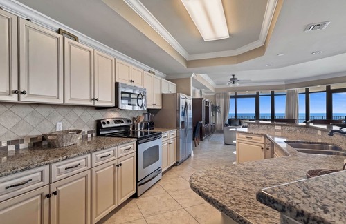 Orange Beach Condo | Phoenix West - Beachfront - Lazy river!