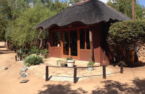 Selebi-Phikwe Cabin | Phokoje Bush Lodge