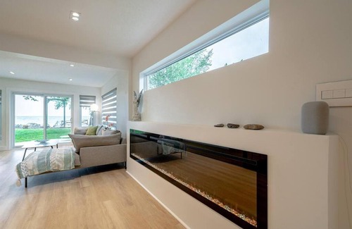 Leamington House | PhoNest Lake House... Simple Serenity