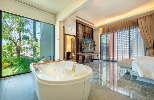Hua Hin Hotel | Phukalini Luxury Pool Villa & Onsen