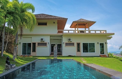 Ko Kaeo House | Phuket Hill Top Villa, with PRIVATE Gym, Pool, Barbeque Area and Ocean view