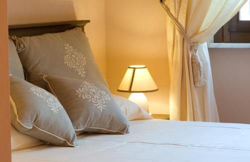 Santa Caterina House | Piazza Azuni 18 Guest House