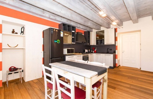 Turin Apartment | Piazza Della Repubblica Apt x4 IN Pieno Centro!