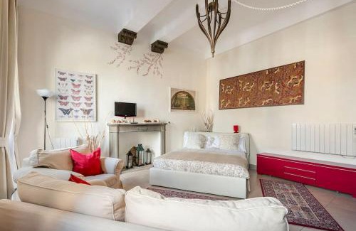 San Giovanni Apartment | Piazza Signoria 1, apartment