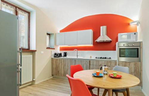 Oltrarno Apartment | Piazzale Michelangelo Modern Flat