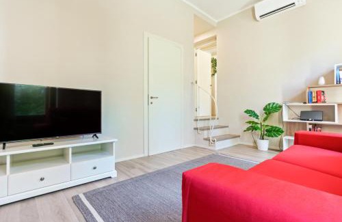 Oltrarno Apartment | Piazzale Michelangelo Modern Flat