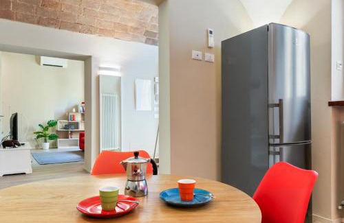 Oltrarno Apartment | Piazzale Michelangelo Modern Flat