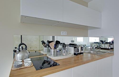 Grenelle Apartment | Pick A Flat's Apartment in Eiffel Tower- Boulevard de Grenelle