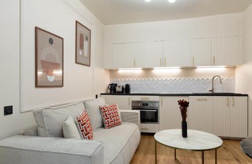 Quartier du Faubourg-Montmartre Apartment | Pick A Flat's Apartment in Opera - Rue Grange Batelière