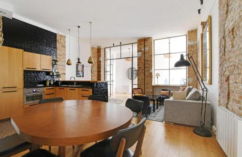 Paris City Center Apartment | Pick A Flat's Apartment in Louvre Saint Honoré
