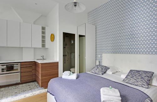 Pigalle Apartment | Pick a Flat's Apartment in Montmartre - Rue des Martyrs studio