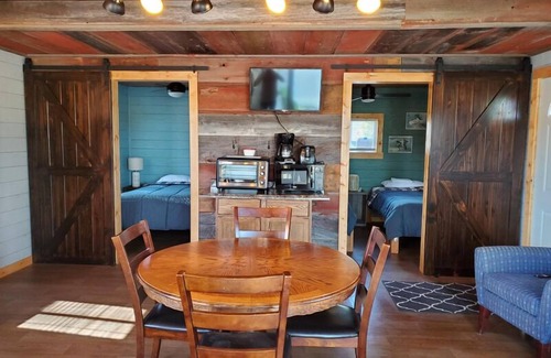 Fremont House | Pickerel Cabin - Waterfront resort on Fremont Wolf River