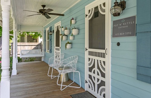 Leipers Fork House | Pickers Cottage: 1939 Perfectly Restored