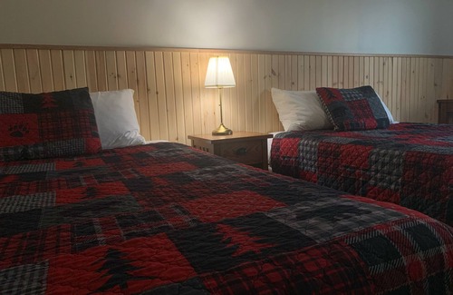 Pickle Lake Hotel | Pickle Lake Hotel