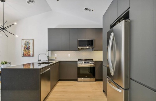 Bethany Beach Condo | Pickleball Dream - All New, Modern Condo in Sea Colony. 10mins walk to the beach