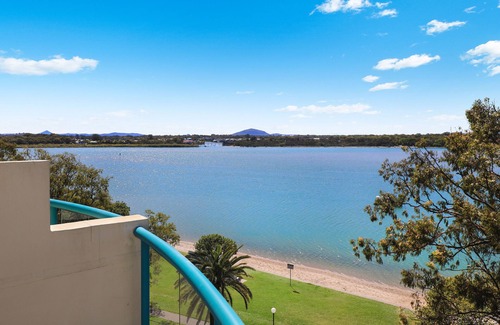 Maroochydore Apartment | PICNIC7- PICTURE PERFECT PICNIC POINT