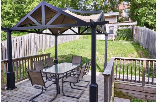 Prince Edward House | Picton Place Centrally located in downtown Picton!