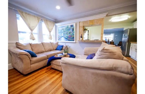 Orange Park House | Picture Perfect Paradise 3br/3ba