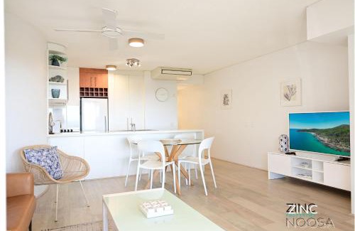 Noosa Heads Apartment | Picture Point 4 - 500m to Hastings St & Noosa Beach