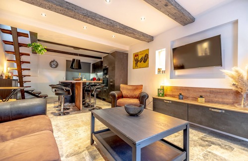 Plan-de-la-Tour House | Picturesque air-conditioned village house, terrace
