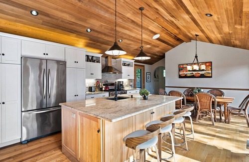 Montauk House | Picturesque Hither Hills bungalow surrounded by a beautiful garden, private.