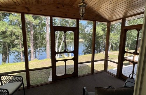 Sturgeon Lake Cabin | Picturesque Up North Lakeside Family Getaway