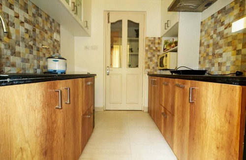 Lalitpur Apartment | ★ Picturesque View of Himalayas★ Modern 2BD | Gym