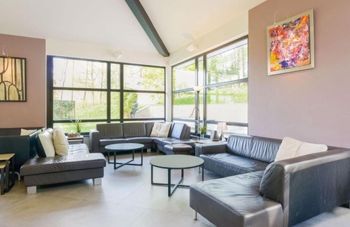 Wavre Villa | Picturesque villa with swimming pool