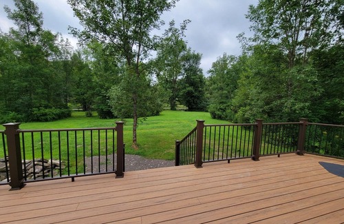 Hartwick Cabin | Picturesque Waterfront Log Cabin