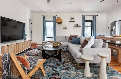 Piedmont Heights Apartment | Piedmont Palazzo by Minty Living
