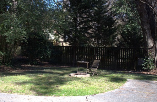 Piedmont Heights Apartment | Piedmont Park Garden Charmer, Cozy and Quiet.