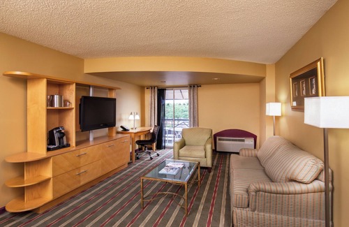 Inner Harbor Hotel | Pier 5 Hotel Baltimore