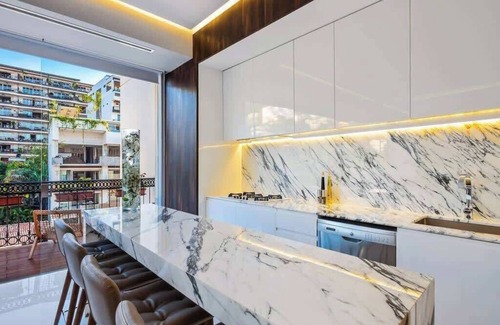 Romantic Zone Condo | PIER 57 - 609 | Open 2BR Condo in Romantic Zone