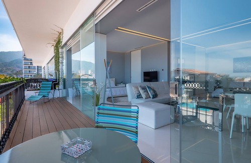 Romantic Zone Condo | Pier 57 Ocean Views Chic 2 bedrooms 2 baths Romantic Zone