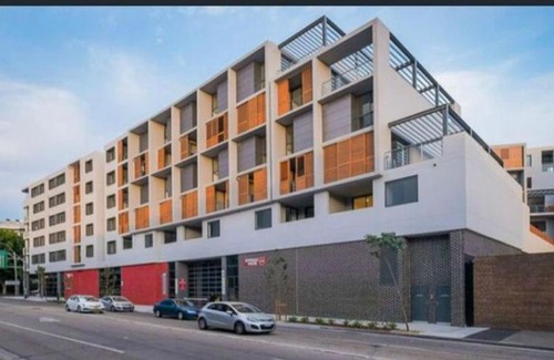 Pyrmont Apartment | Pier 99 Pyrmont