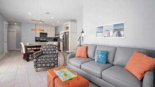 Crystal Beach House | Pier DestinY 66 Pompano Street