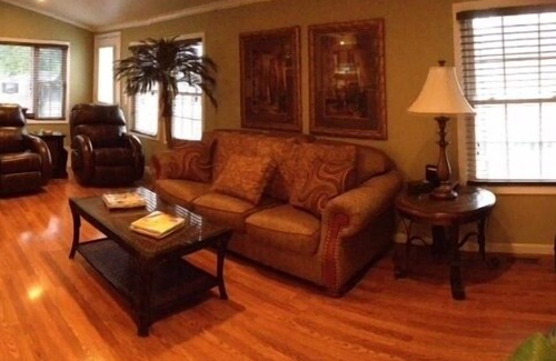 Garden City House | Pier Home, Wi-Fi/Golf Cart Included! Summer Reduced! Aug 10th-31st 255/night!