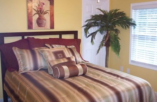 Garden City House | Pier Home, Wi-Fi/Golf Cart Included! Summer Reduced! Aug 10th-31st 255/night!