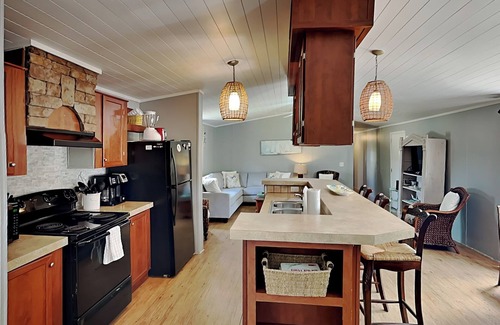 Rockport House | Pier Pressure | Pet Friendly + Private Fishing Pier!