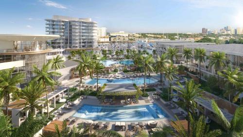 17th Street Causeway Hotel | Pier Sixty-Six