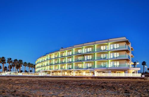 Imperial Beach Hotel | Pier South Resort, Autograph Collection