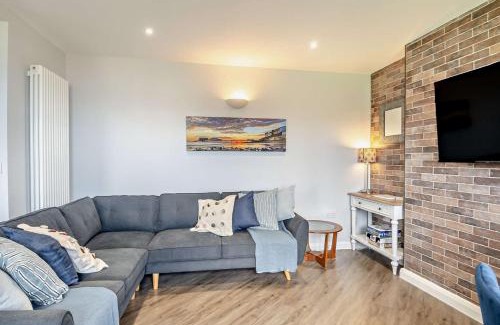 Cromer Apartment | Pier Views