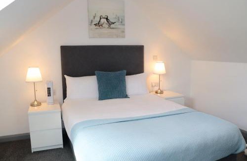 Eastbourne City Centre Apartment | Pier12