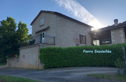 Saint-Gery House | Pierre Ensoleillée - Un beau gîte dans une propriété de 5000m² près du Lot
