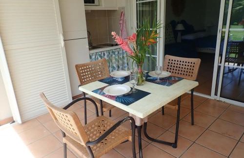 Gros Raisins Apartment | PIERRE & VACANCES Antigua 03