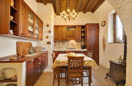 Vezzi Portio Apartment | Pietra Romantica
