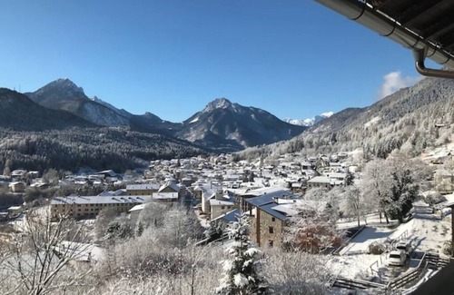 Pieve di Cadore Apartment | Pieve di Cadore mountain living room