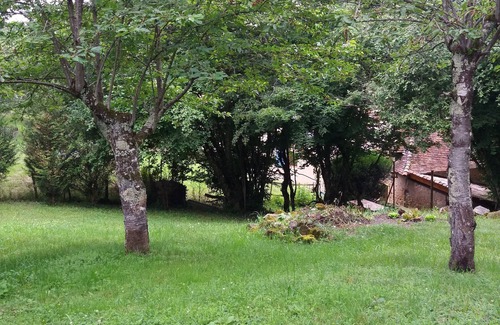 Saint-Maurice-les-Chateauneuf House | Pigeonnier du 18ème : un Cocon Dans la Verdure